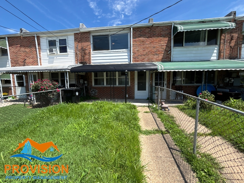 Baltimore Townhome: 2921 Freeway