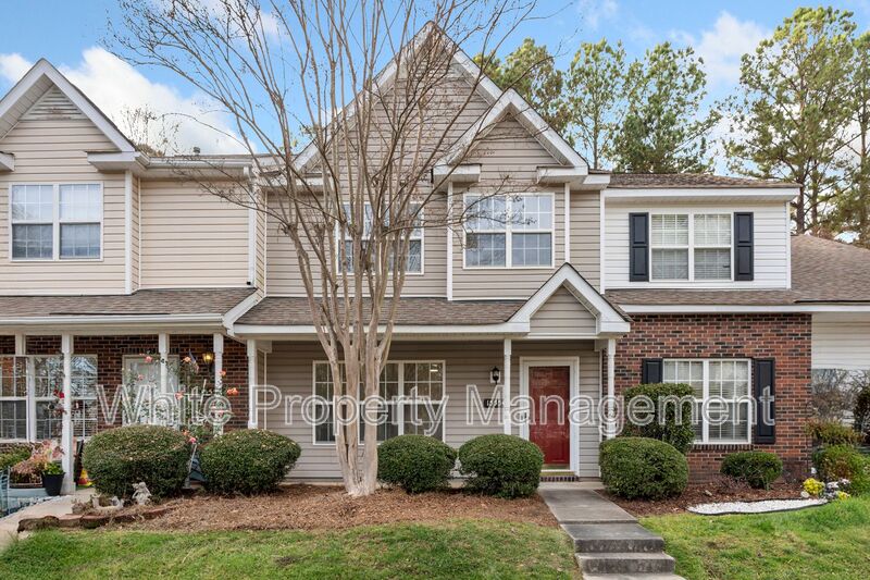Charlotte Townhome: 15554 Asterwind Court