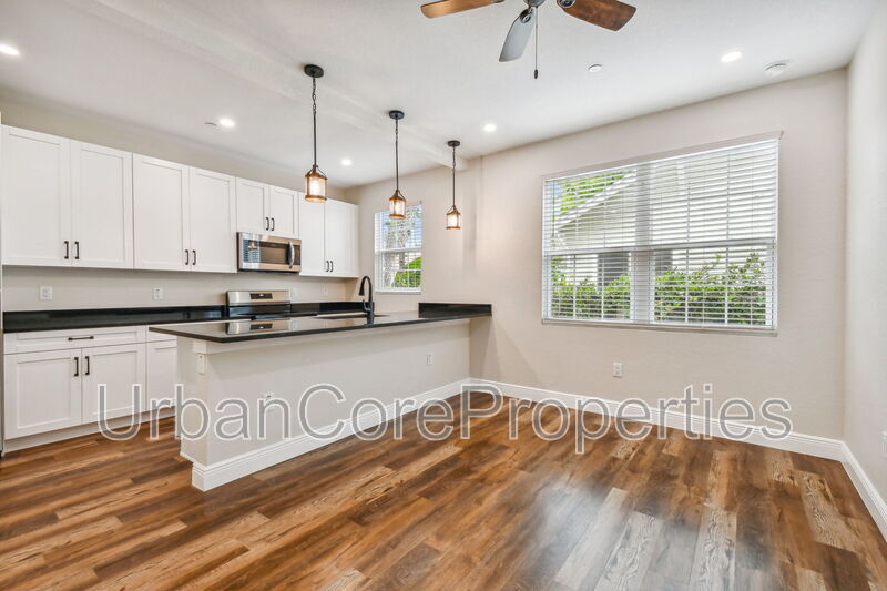 St. Petersburg Condo: 325 15th Ave NE