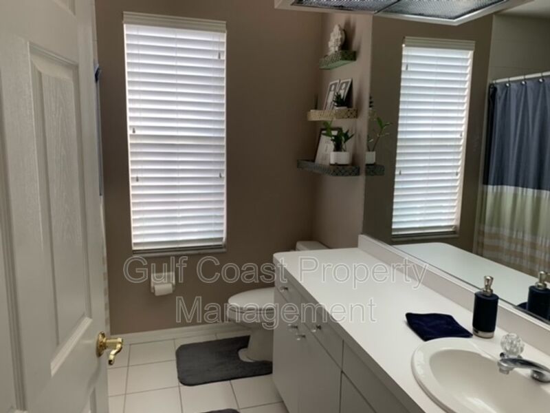5106 Far Oak Circle Sarasota FL 34238 - Photo 11