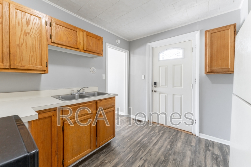 Indianapolis Condo: 906 Laurel St, Unit 1