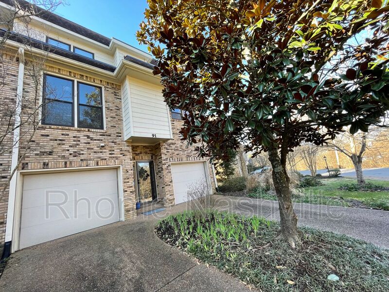 Nashville Condo: 401 Bowling Ave