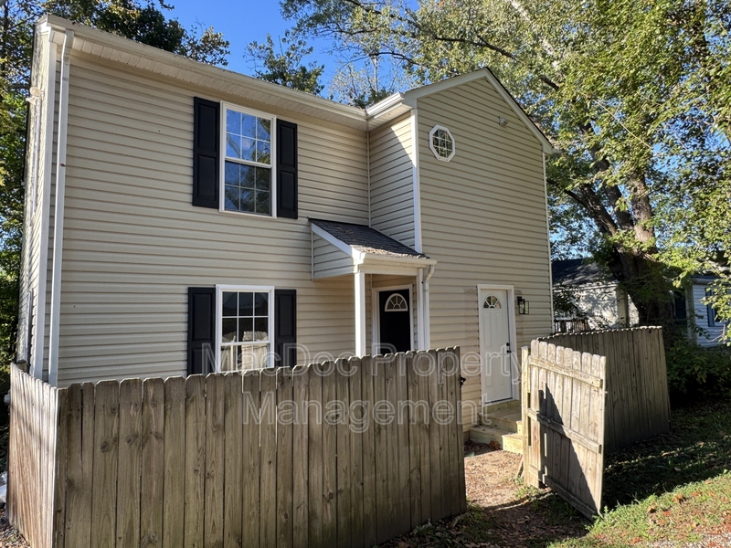 Fredericksburg Condo: 241 Cambridge Street - A