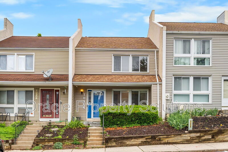 Columbia Townhome: 10304 Nightmist Court