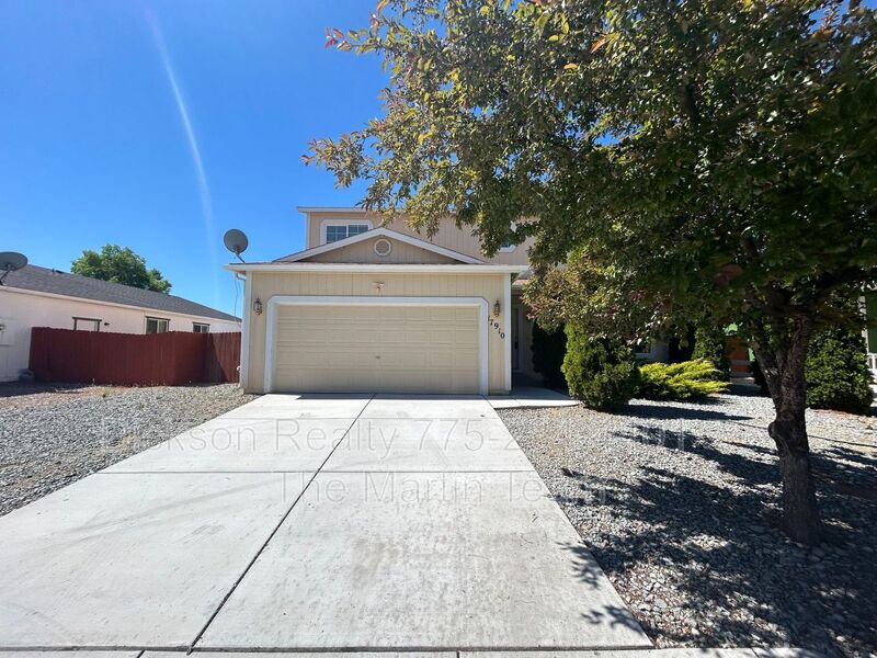 Reno House: 17910 Drift Creek Court