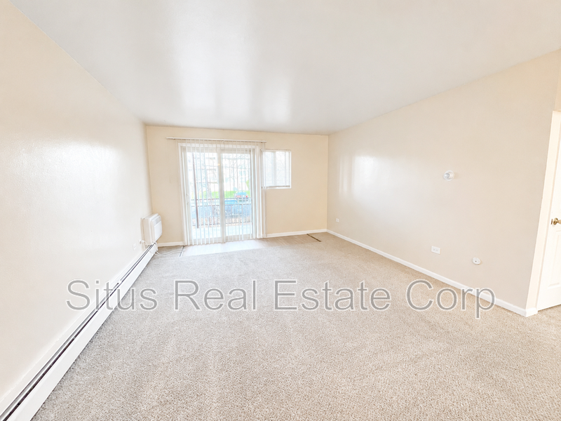 Lakewood House: 1375 Everett Court