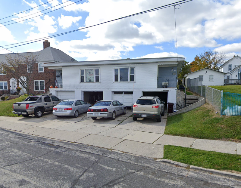 Manitowoc Condo: 410 - 412 N Lake St - 410 A