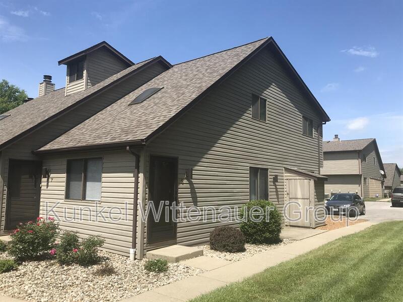 O'Fallon Condo: 419-8 Ponderosa Ave