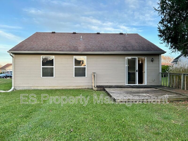 Wonderful 3B/2B Ranch home on Indy's East side  - Photo 21