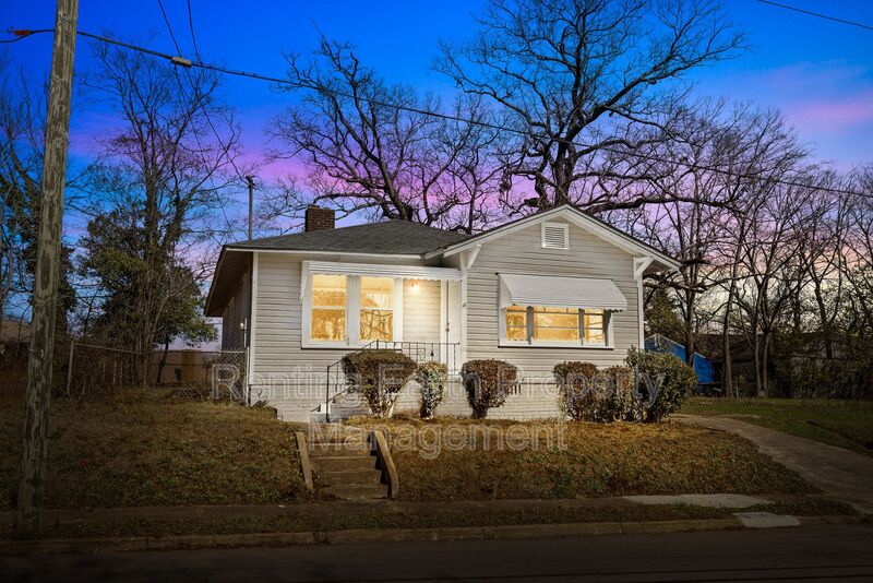 Birmingham House: 3009 Prince Ave