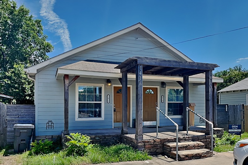 Dallas House: 1416 Record Crossing Rd
