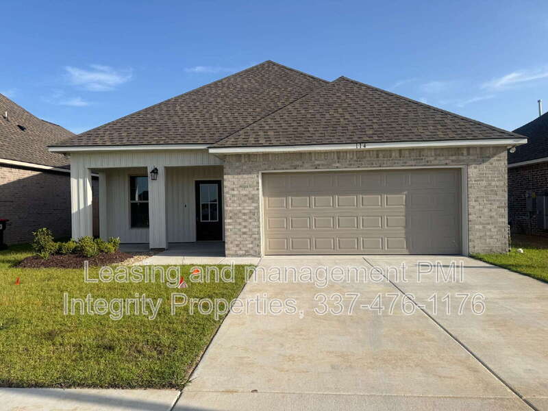 Lafayette House: 114 Betrillo Ct.