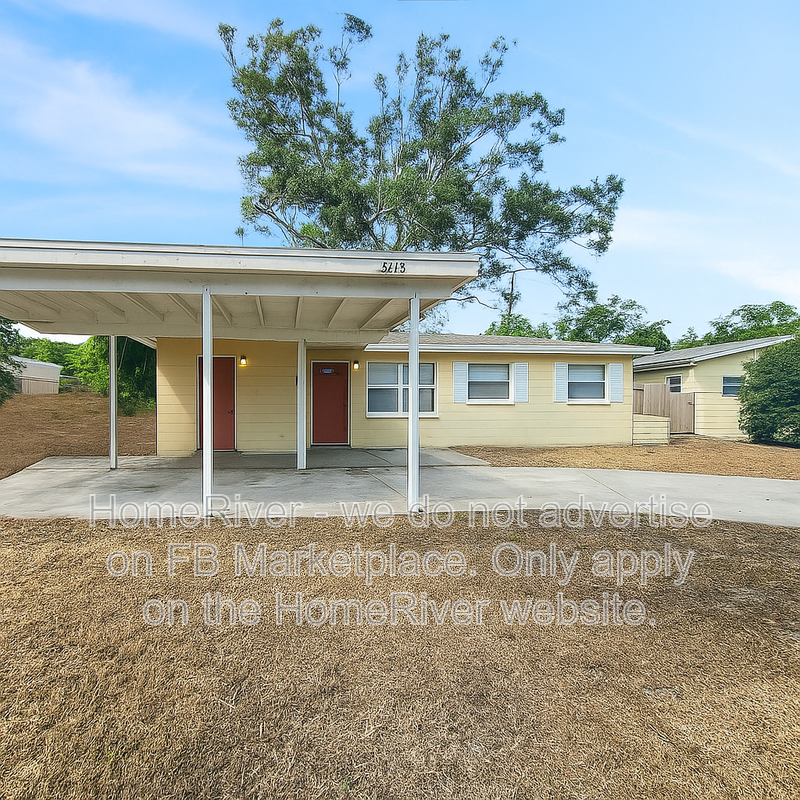 St Petersburg House: 5448 63rd Way N