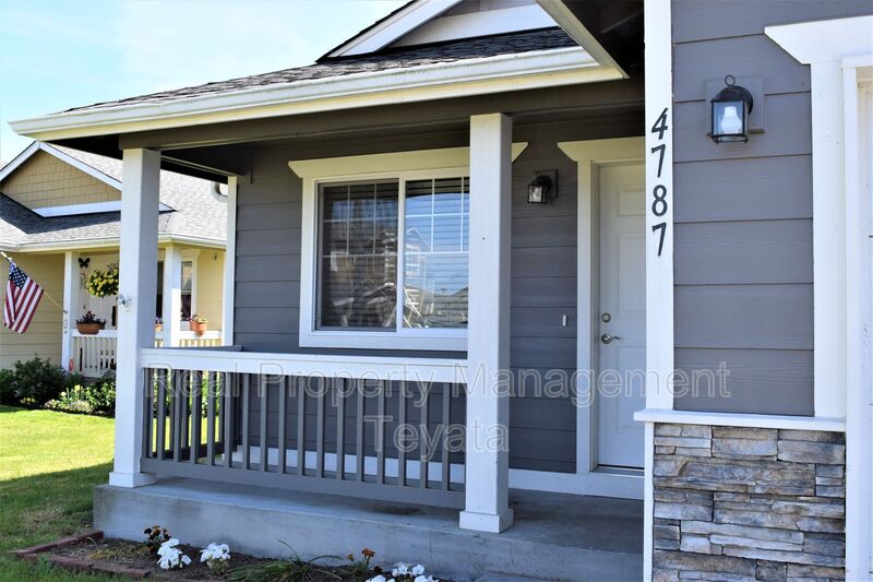 Blaine House: 4787 Oyster Dr.