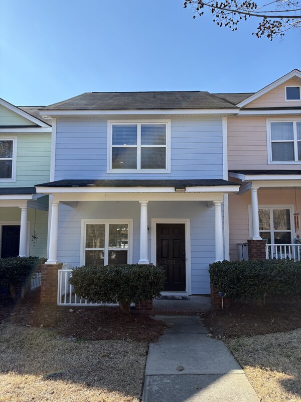 Columbia Townhome: 1921 Wayne St