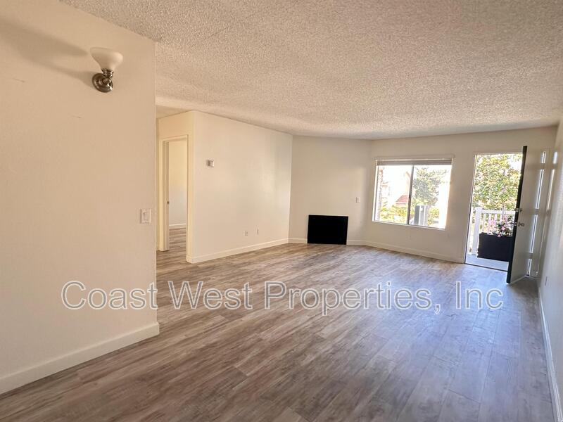 Carlsbad Apartment: 3515-3563 Roosevelt St