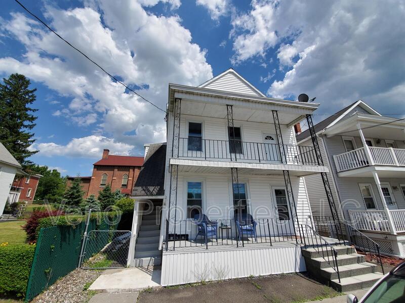 Request a Viewing for 17 Clark Avenue, Unit 1 Tenant Turner