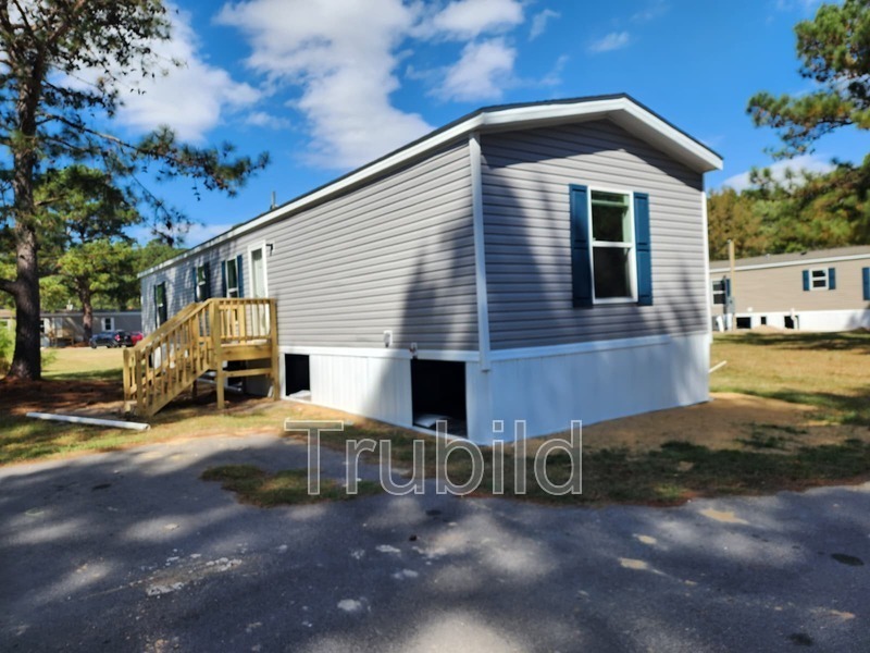 Battleboro House: 4292 Splice Ct.