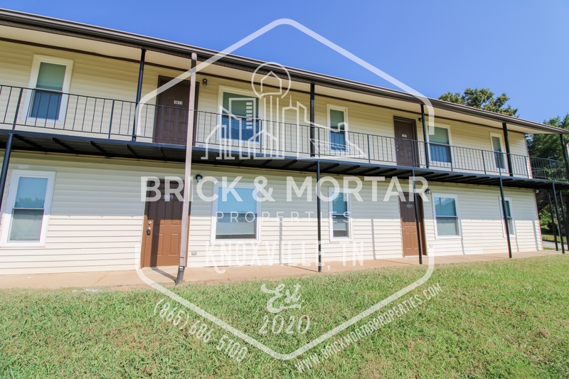 Maryville Condo: 1009 Clendenen Road