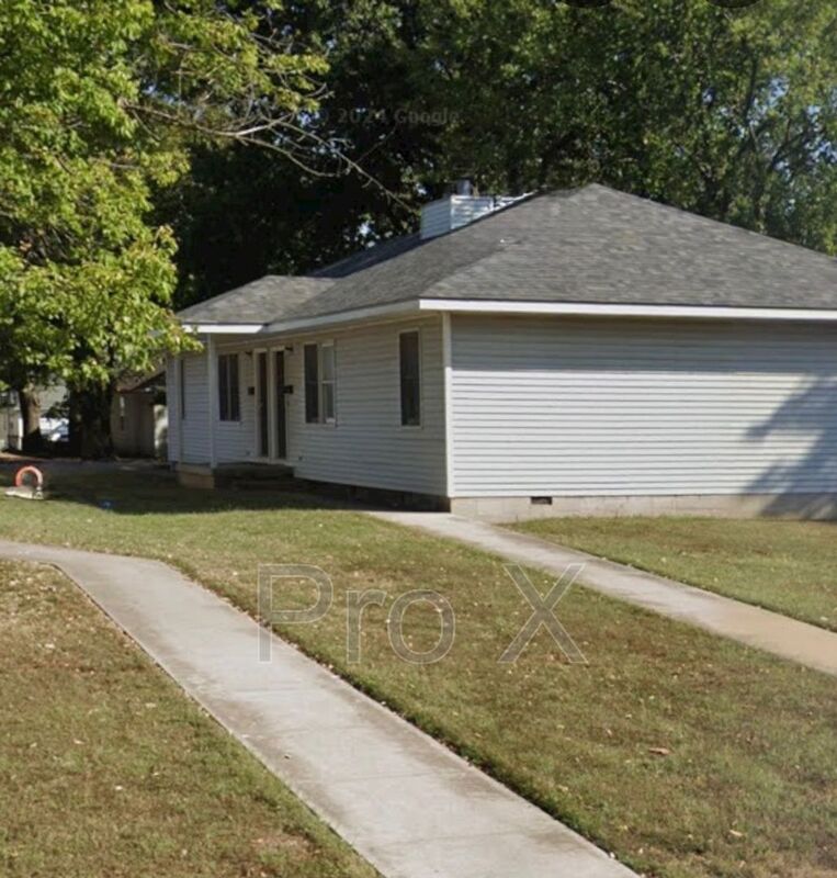 Pittsburg Condo: 517 E. Washington