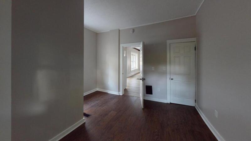 Rochester House: 116 Ridgeway Ave