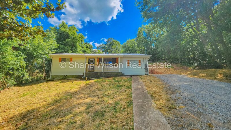 Chattanooga House: 108 Halsey Street