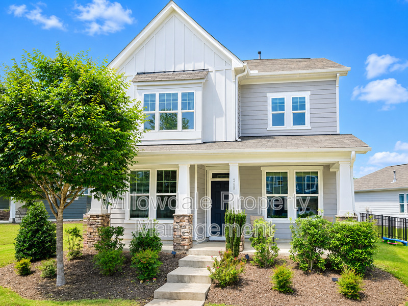 Holly Springs House: 208 Daisy Grove ln