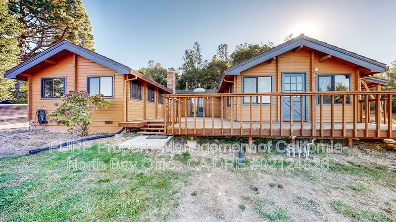 Petaluma House: 200 Jessie Lane