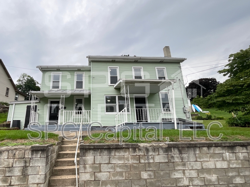 Duncannon House: 229 Lincoln Street