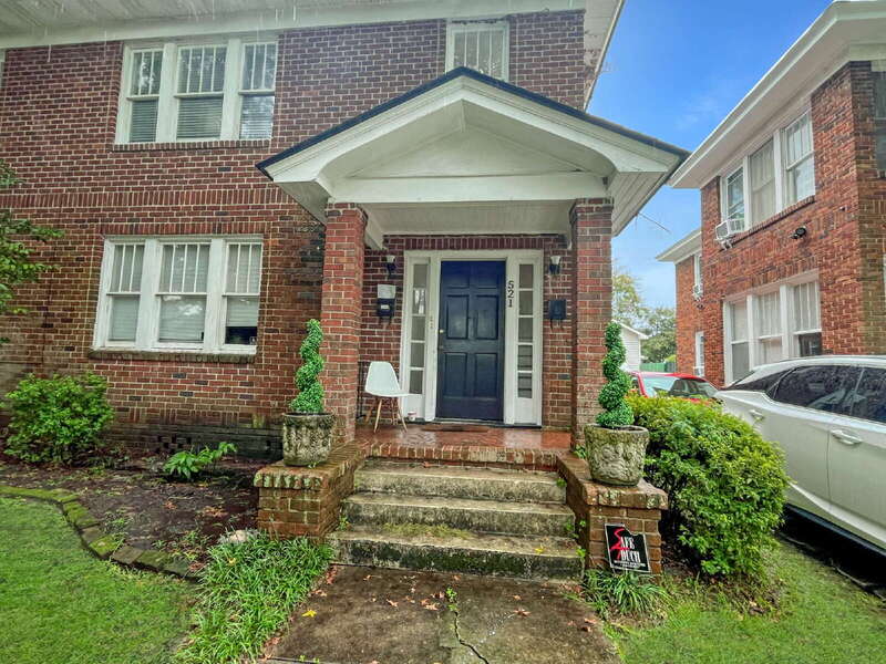 Savannah House: 521 East 49th Street