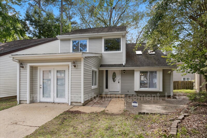 Newport News House: 717 Ninebark Court