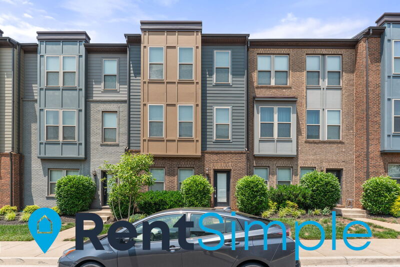 Manassas Townhome: 10520 Ratcliffe Trail