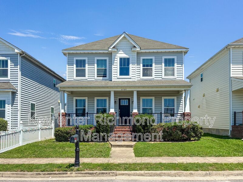Richmond House: 4709 Louisiana Street