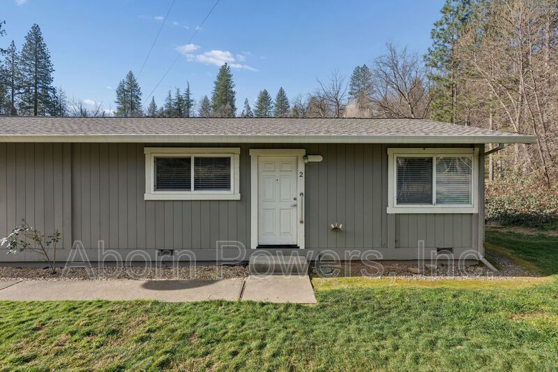 Placerville House: 2760 Coloma Street