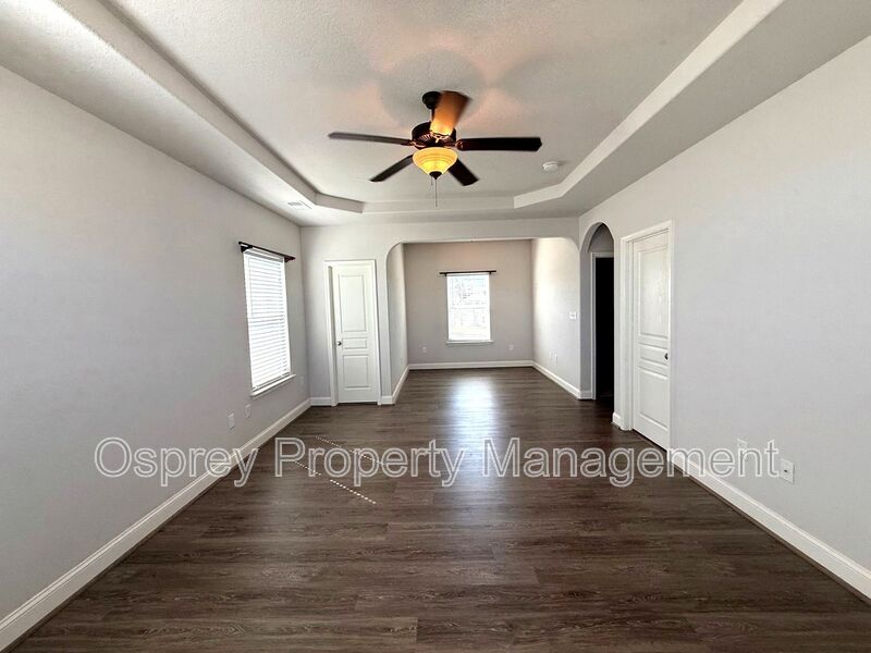 Spacious end-unit home in Virginia Beach!  - Photo 10