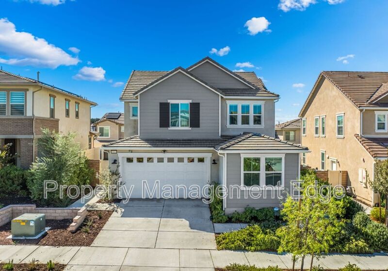 Temecula House: 32017 Radiant Dr