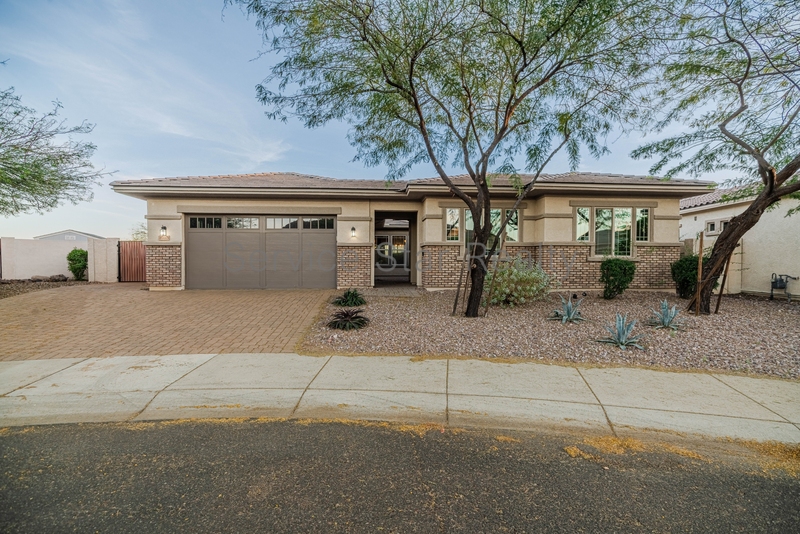 Peoria House: 10005 W Spur Dr