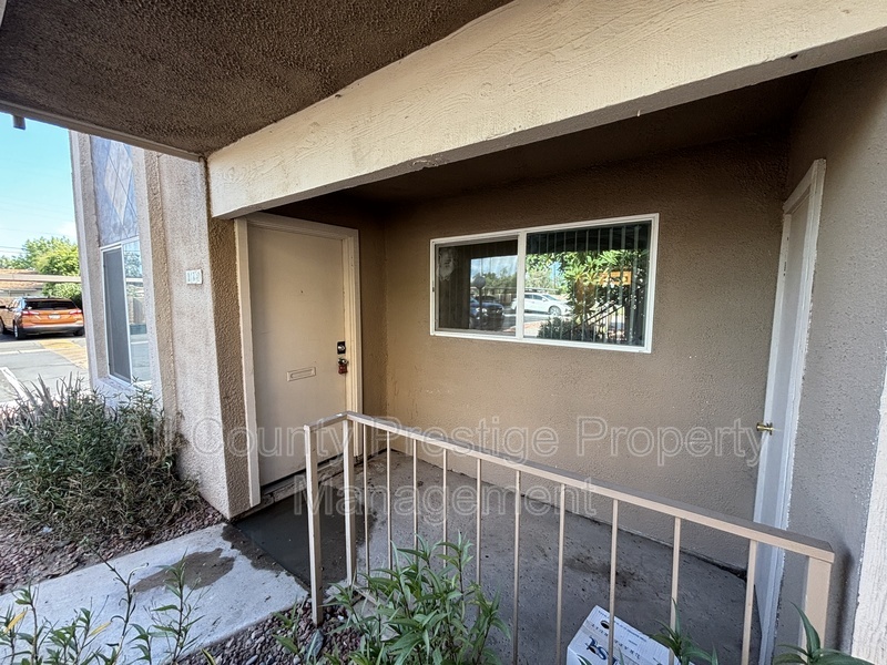 Tempe Condo: 905 S Dorsey Lane