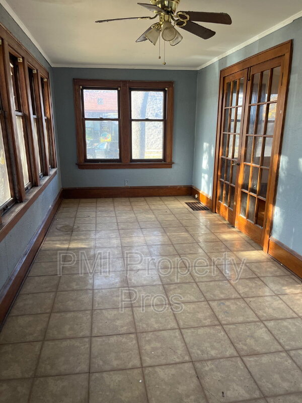 Milwaukee Condo: 4572 Lower W Fond Du Lac Ave