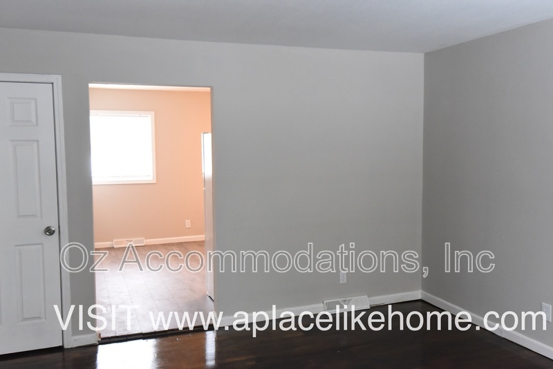 Independence Condo: 1109 S Appleton Ave