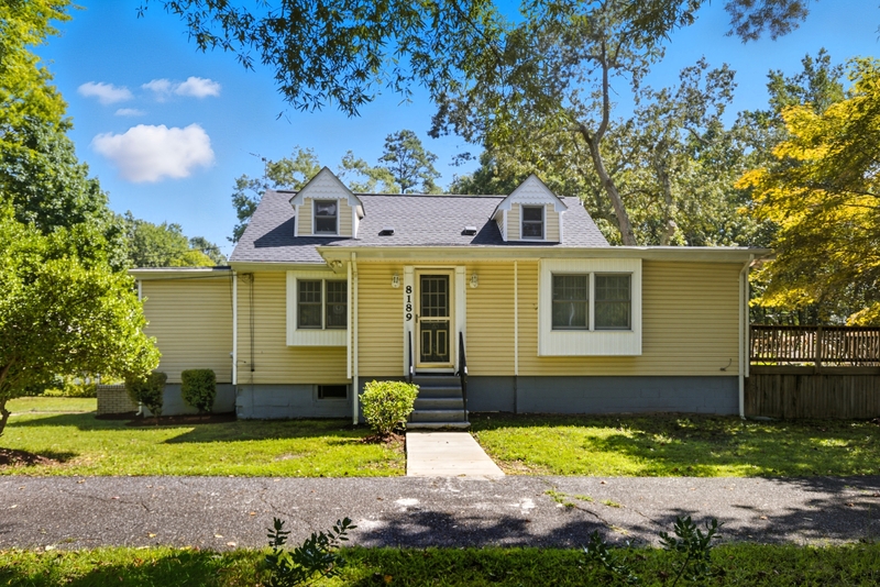 Pasadena House: 8189 Old Mill Road