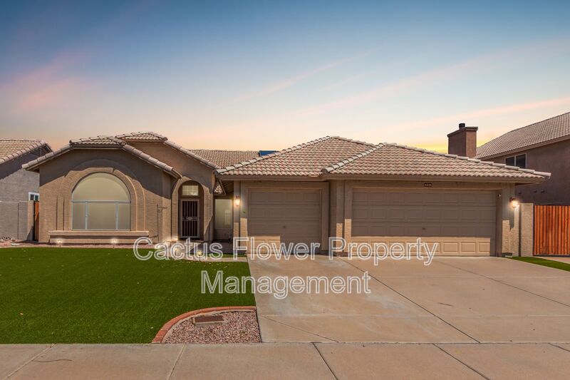 Phoenix House: 4226 E Rockledge Rd