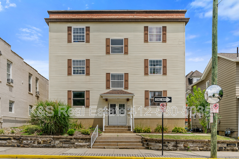Irwin Condo: 531 Main Street - 6F