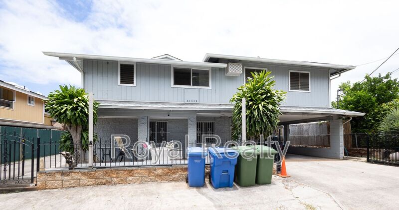 Waipahu House: 94-556 Laenui Street