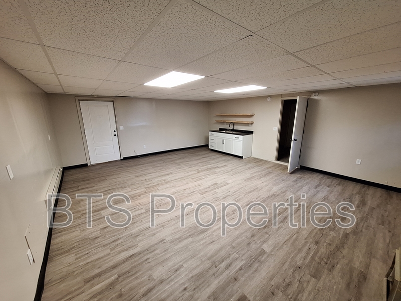 Peoria Heights Condo: 1221 East Moneta Avenue - Rear