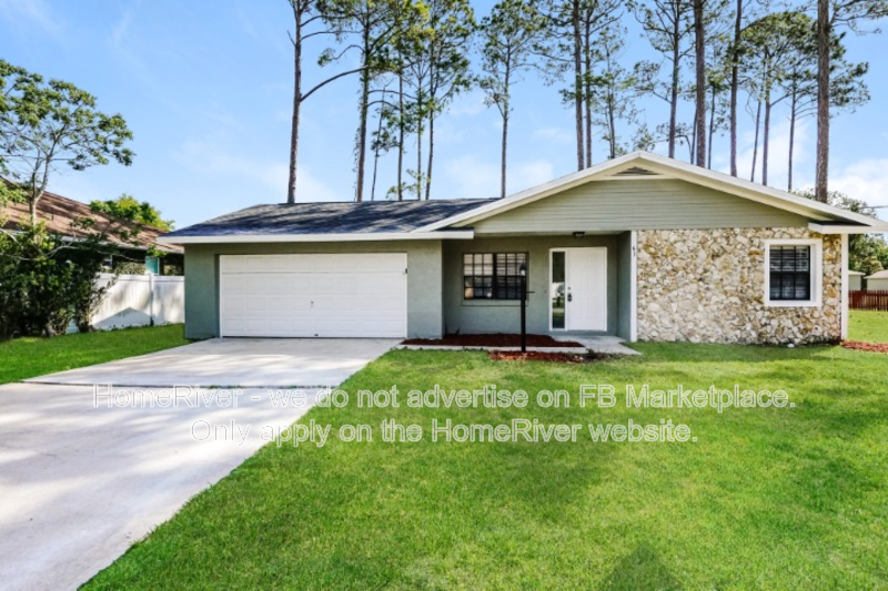 Palm Coast House: 63 Beaverdam Ln