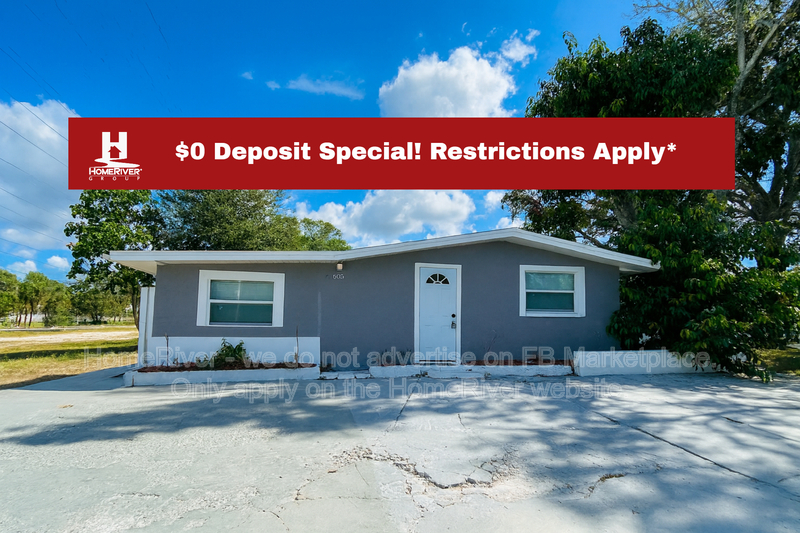 Tarpon Springs House: 605 S Disston Ave
