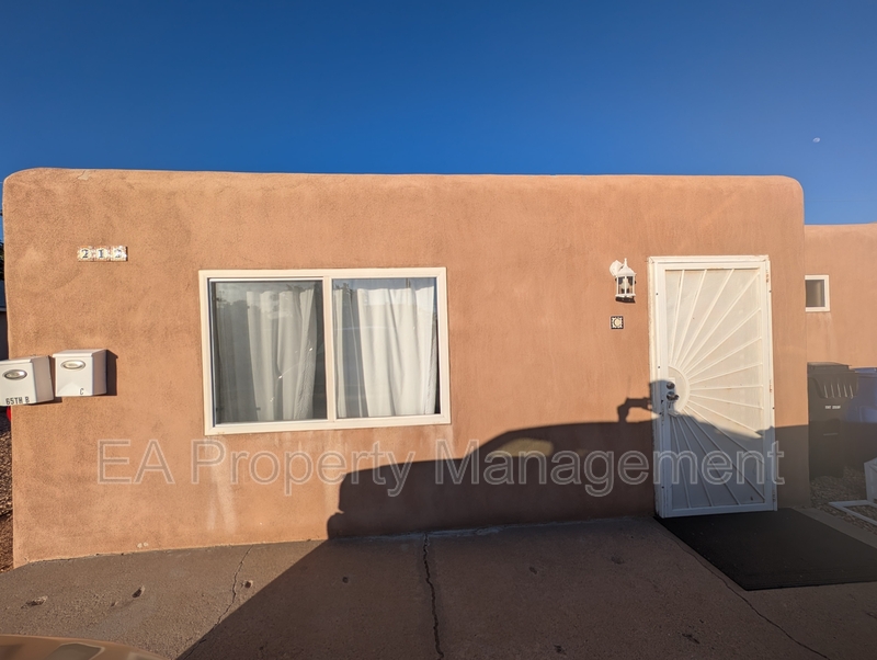 Albuquerque House: 212 65th St NW*Unit C