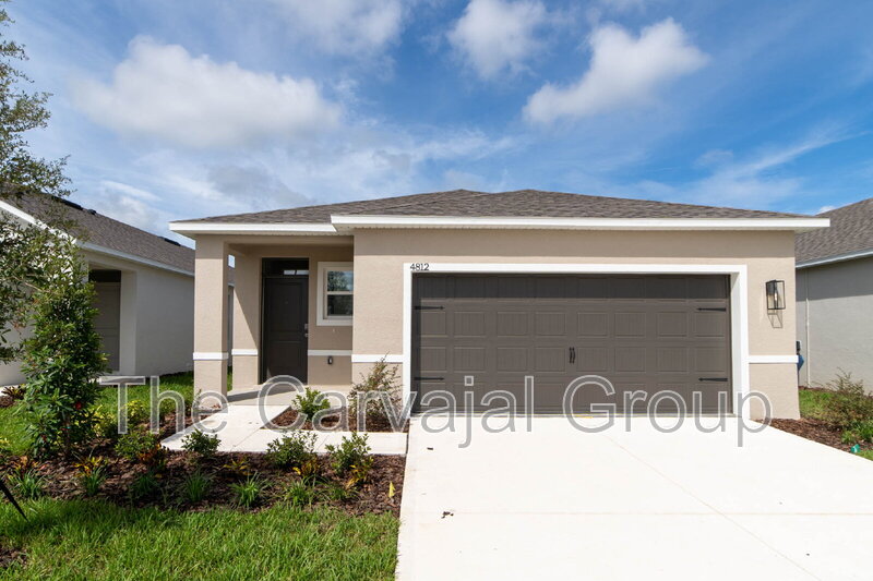 Davenport House: 4812 Rolling Lake Lane