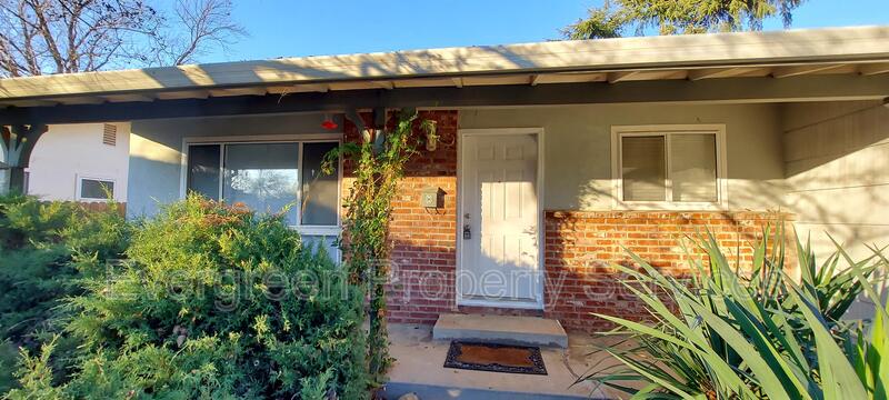 Sacramento House: 9005 Fashion Drive